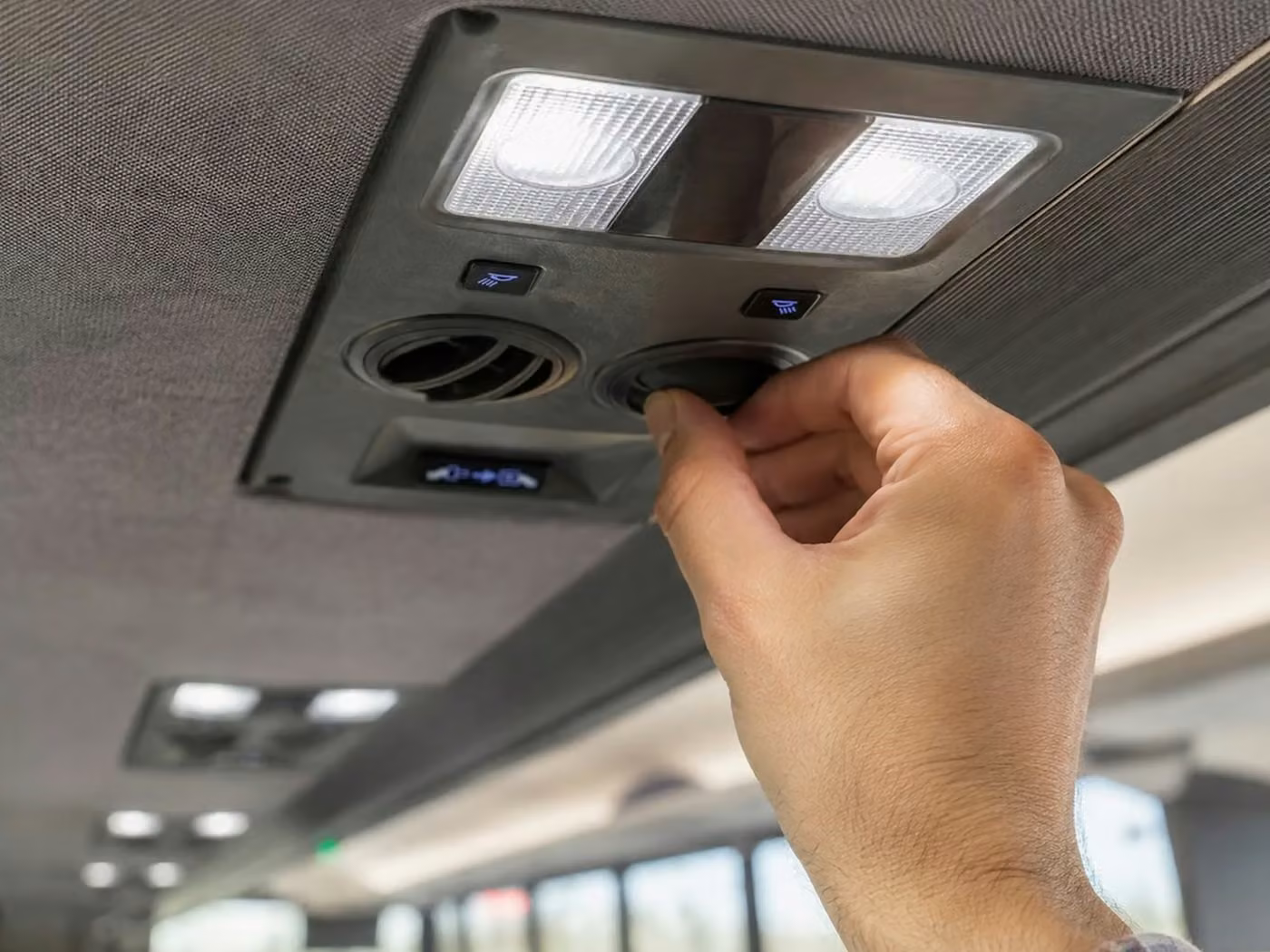 bell gardens 15 passenger minibus air conditioning