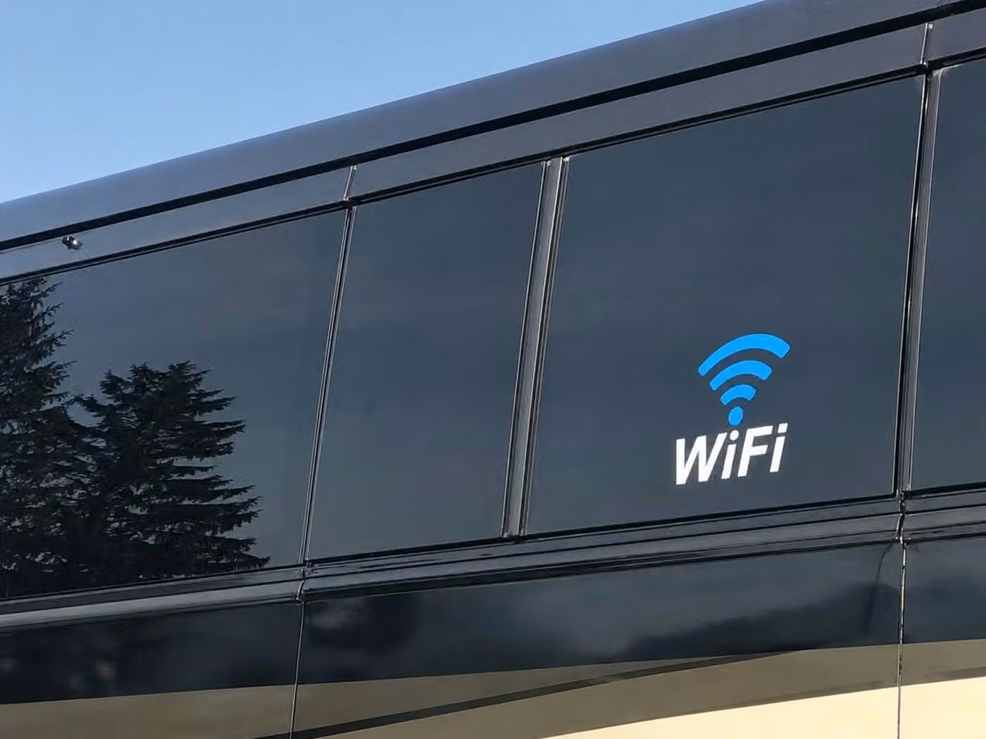 bell gardens 15 passenger minibus wifi