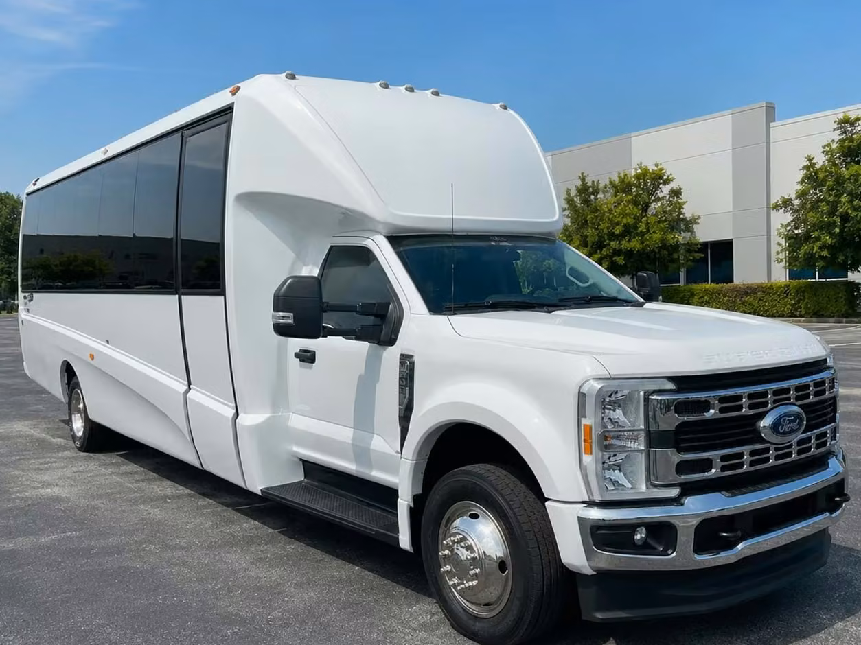 bell gardens 25 passenger minibus rental