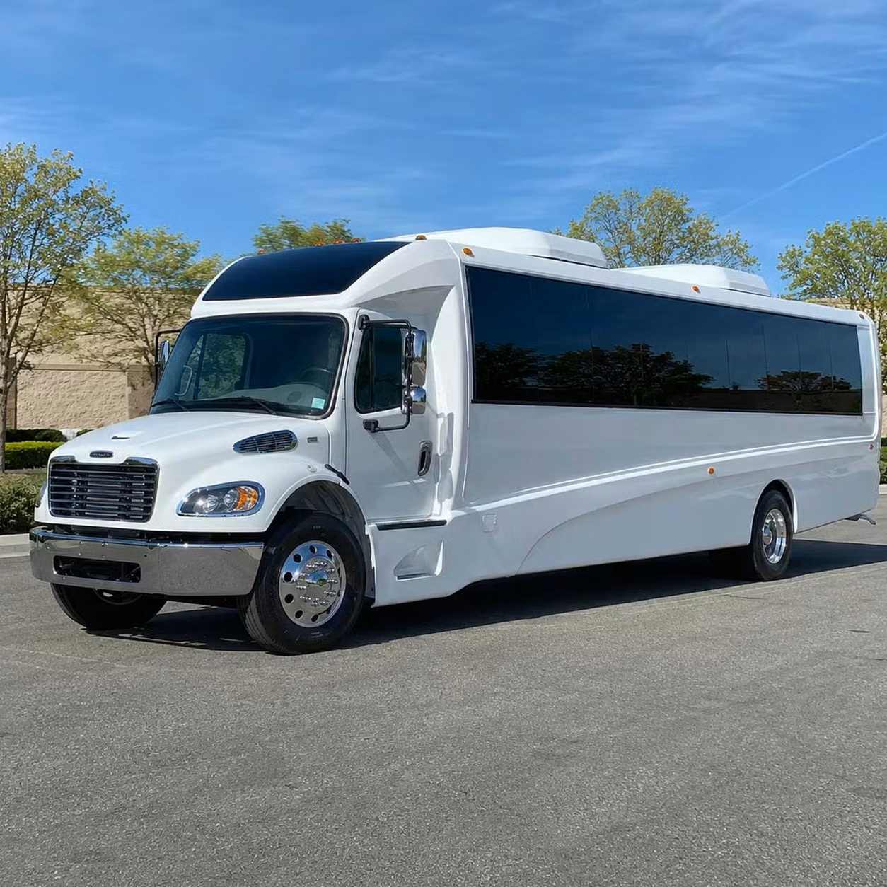 bell gardens 28 passenger minibus rental